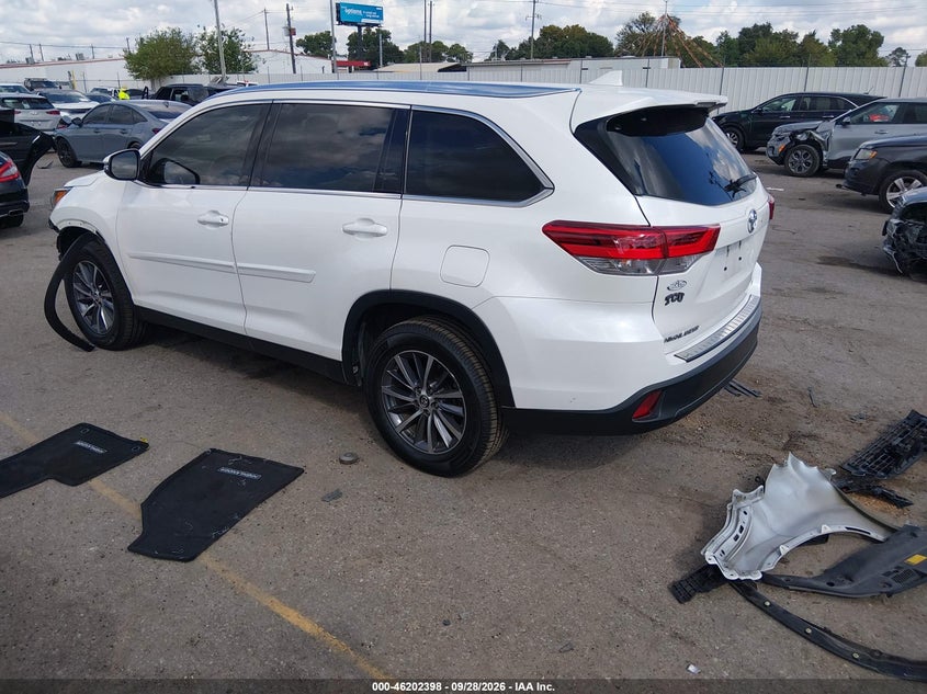 TOYOTA HIGHLANDER - zdjęcie 3