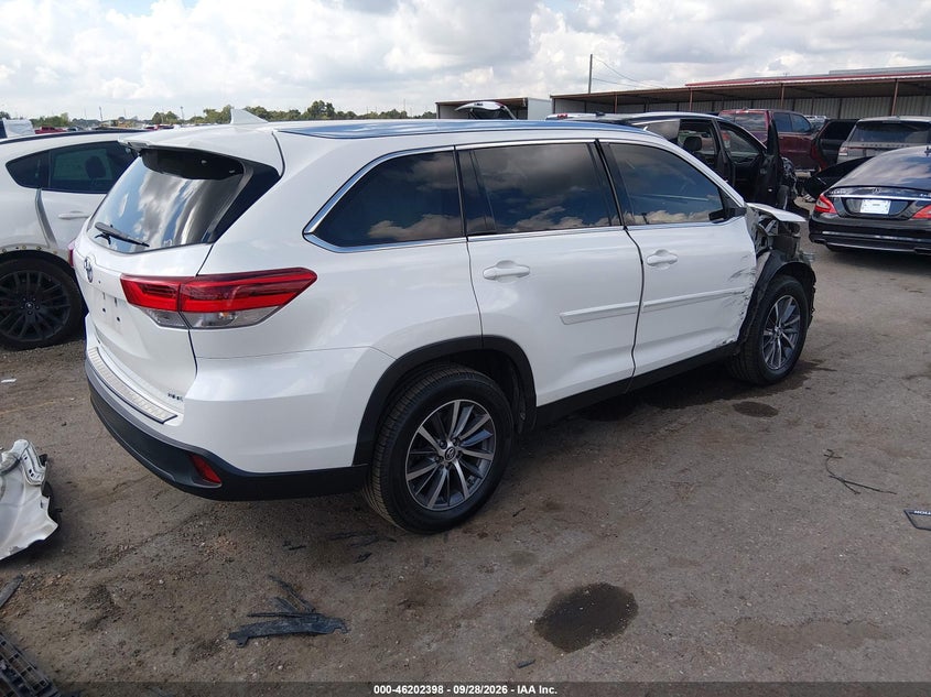TOYOTA HIGHLANDER - zdjęcie 4