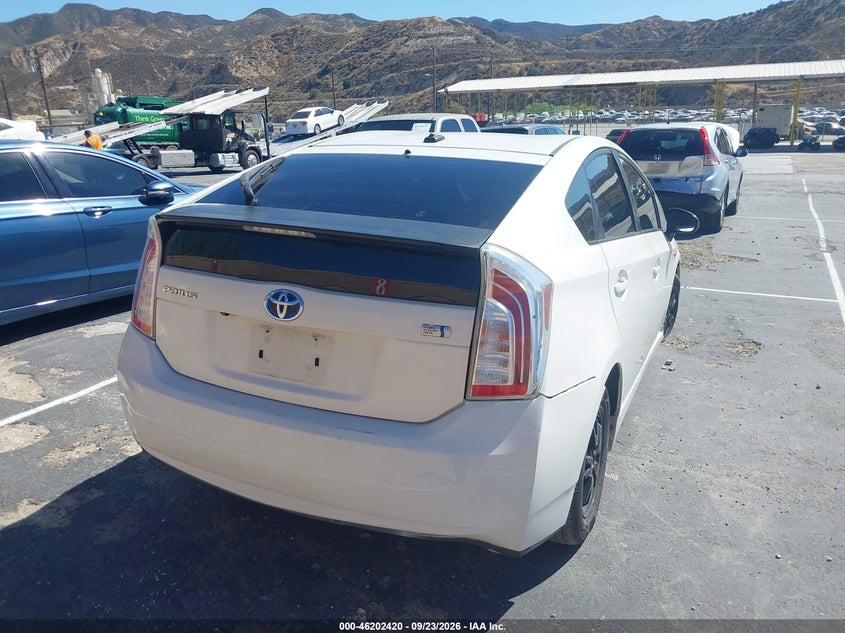 Vin: jtdkn3du2d5629938, lot: 46702332, toyota prius four 20134