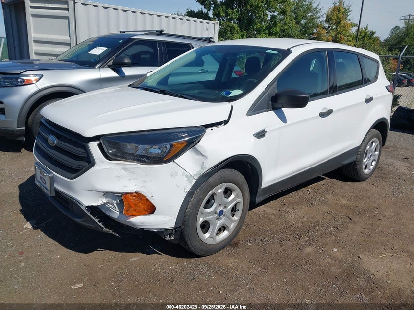 FORD ESCAPE 2018 VIN 1FMCU0F7XJUC62880