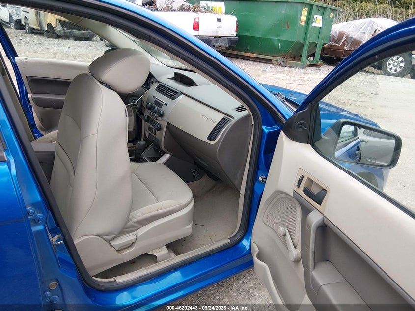 2010 FORD FOCUS S · Фото 5