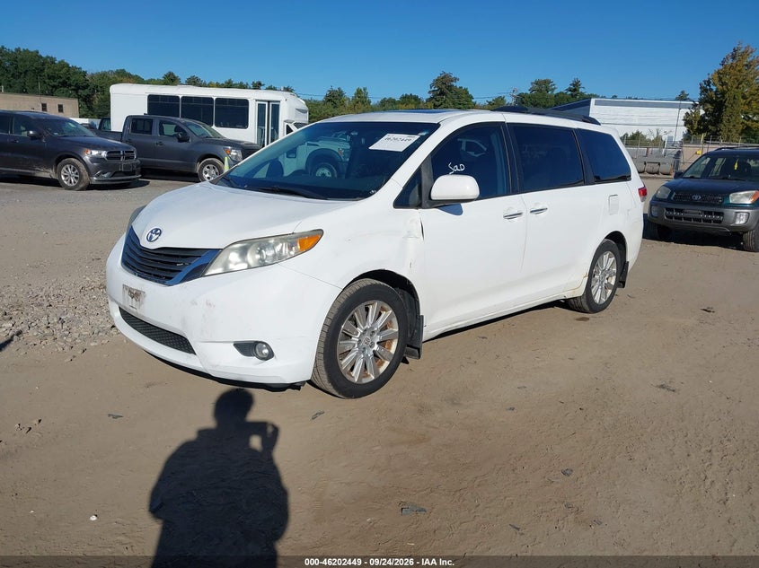 Vin: 5tddk3dc8cs037798, lot: 46702361, toyota sienna xle 7 passenger 20122