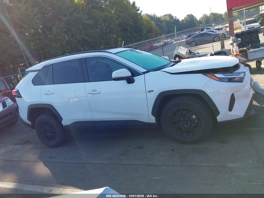 TOYOTA RAV4 - zdjęcie 13