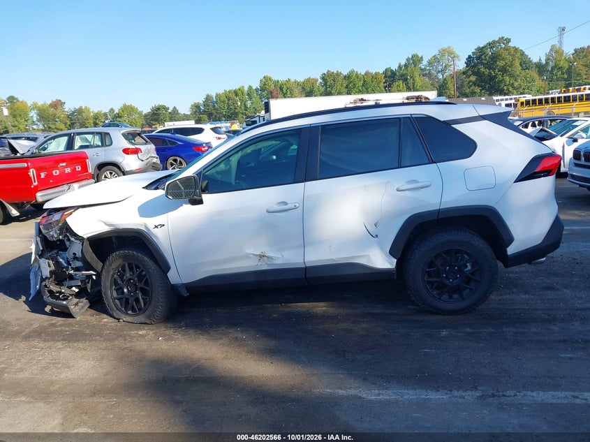 TOYOTA RAV4 - zdjęcie 14