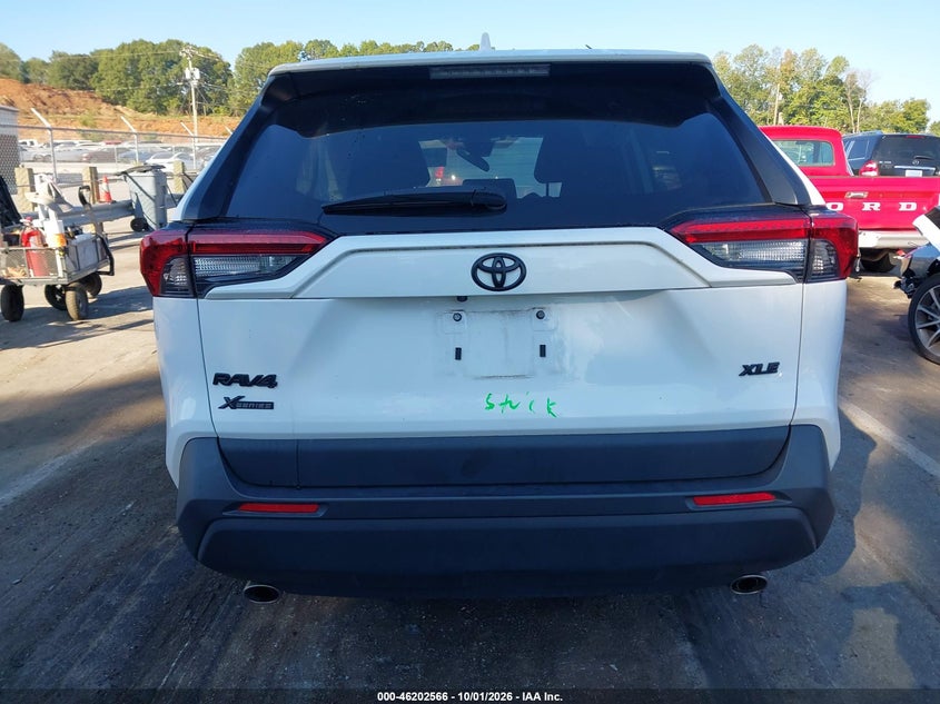 TOYOTA RAV4 - zdjęcie 16