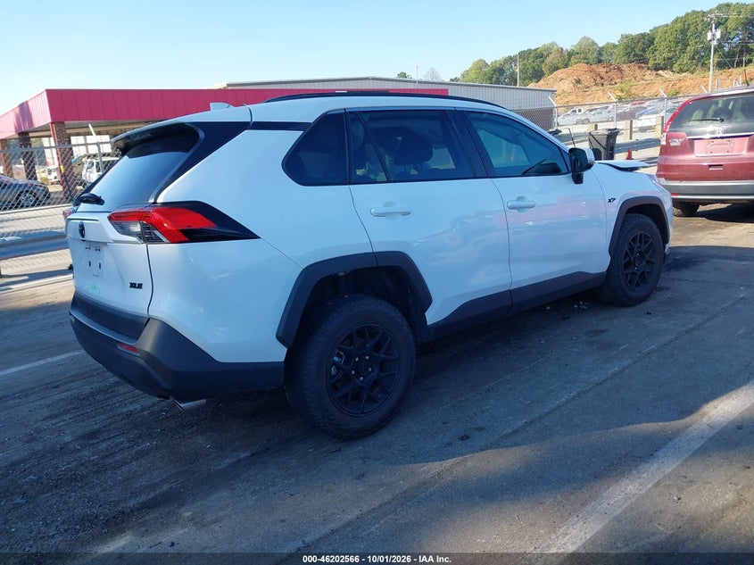 TOYOTA RAV4 - zdjęcie 4