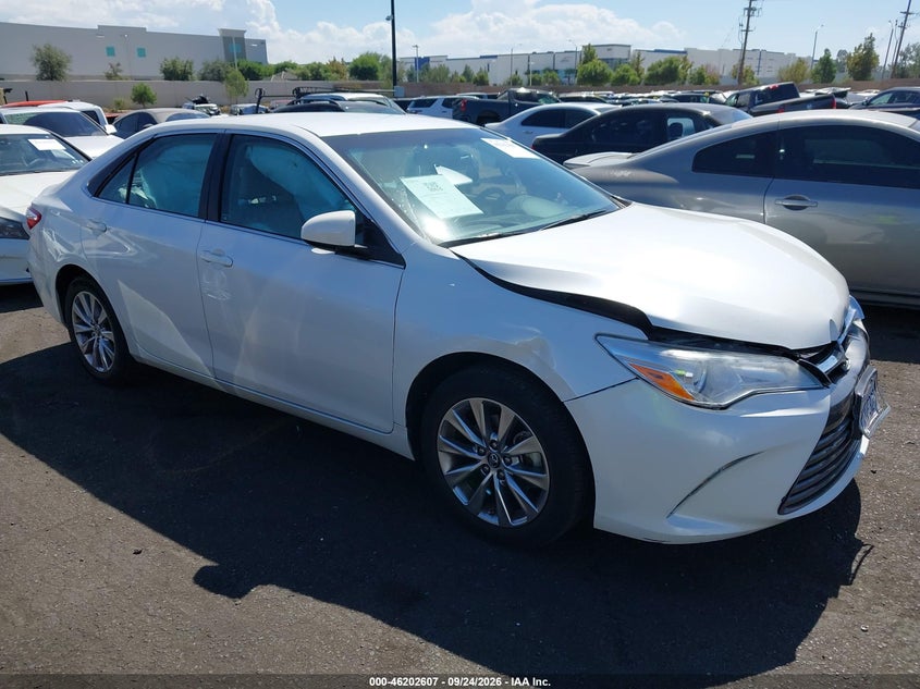 Vin: 4t1bf1fk8hu434527, lot: 46702519, toyota camry xle 2017 img_1