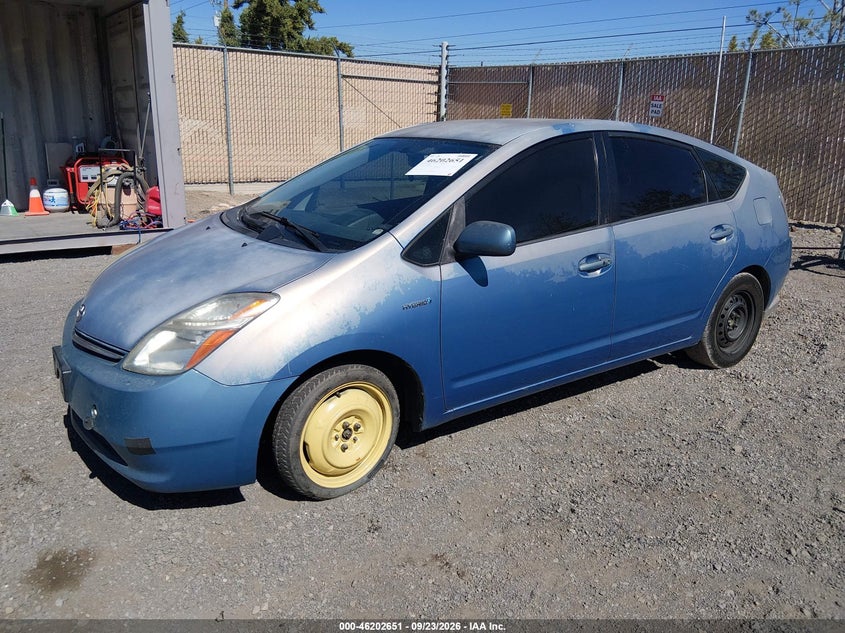 Photo 2 - TOYOTA PRIUS
