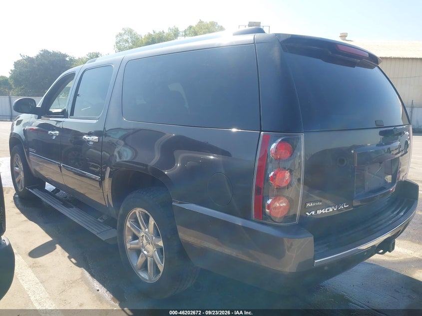 Photo 14 - GMC YUKON XL 1500