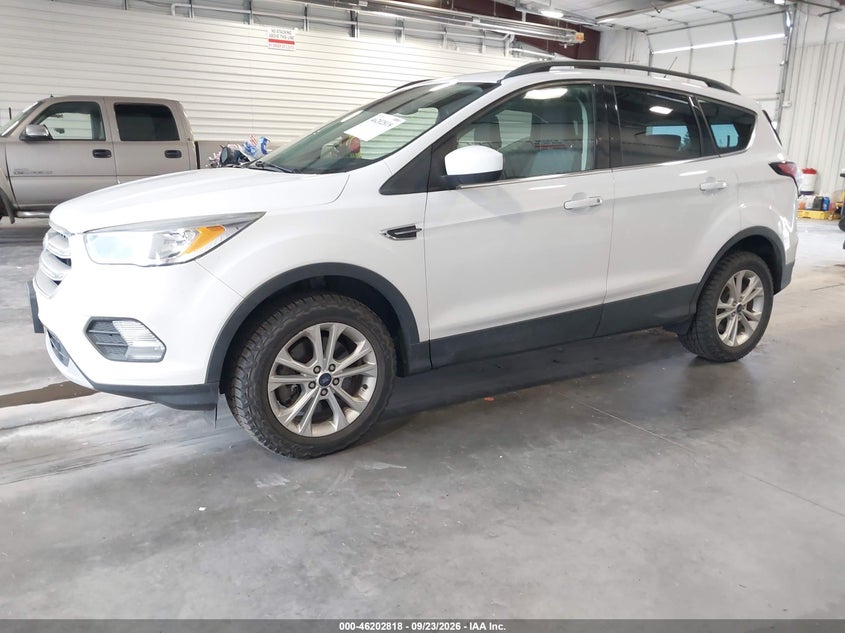 Vin: 1fmcu9gdxjuc62399, lot: 46702730, ford escape se 20182