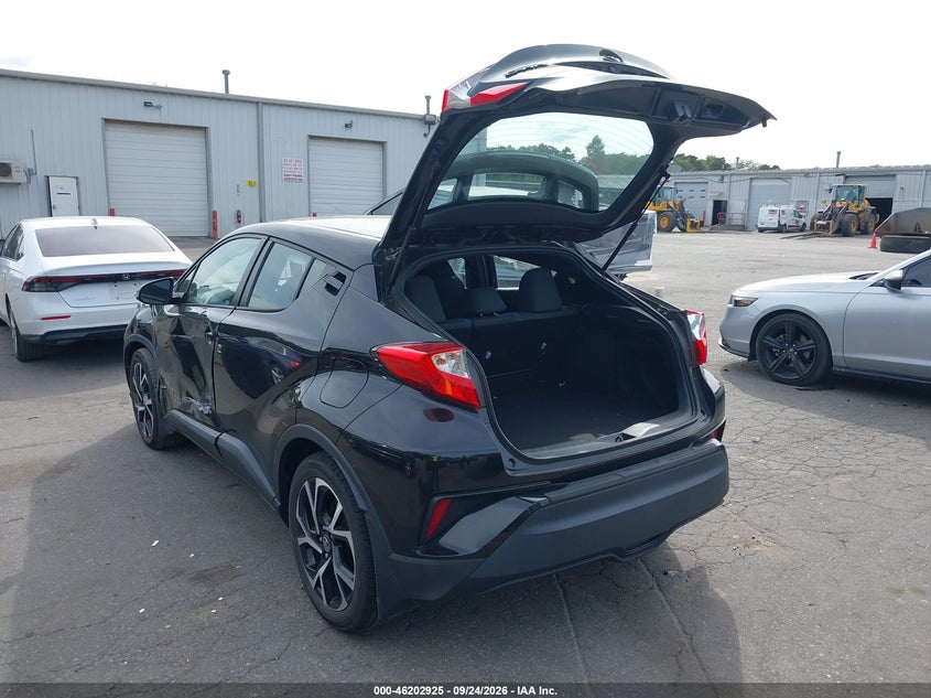 Vin: nmtkhmbx0nr143519, lot: 46702836, toyota c-hr xle 20223