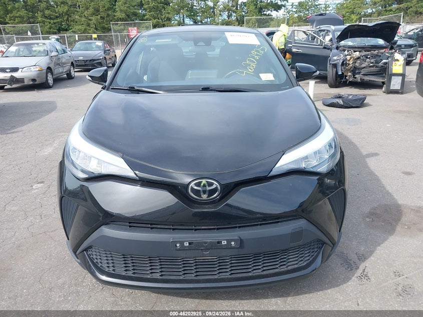 TOYOTA C-HR - zdjęcie 12