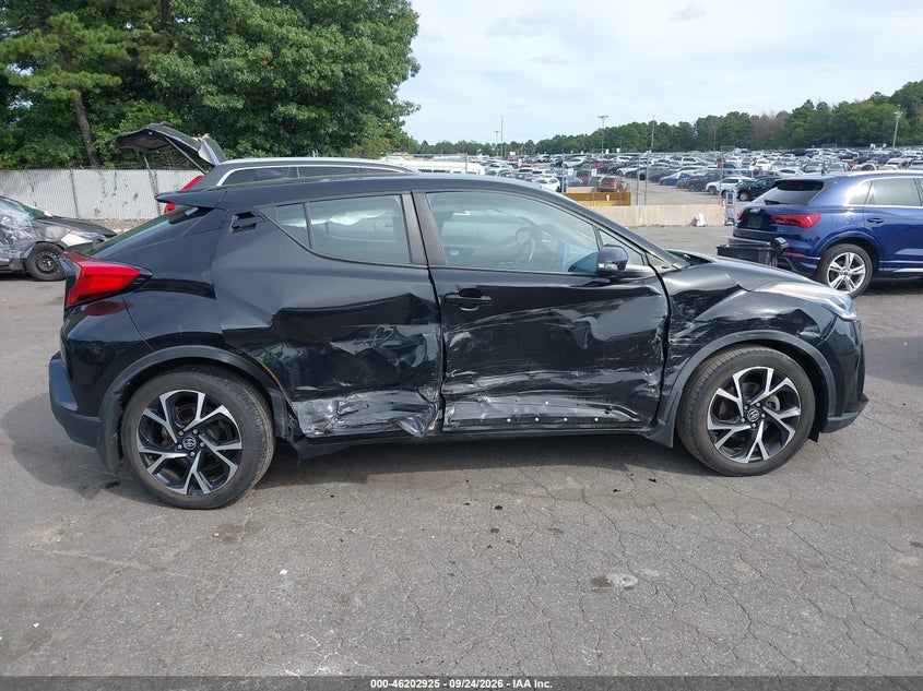 TOYOTA C-HR - zdjęcie 6
