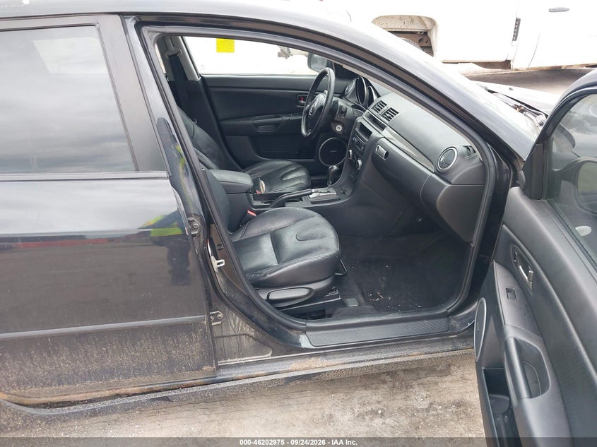 MAZDA MAZDA3 2006 VIN JM1BK343461427564