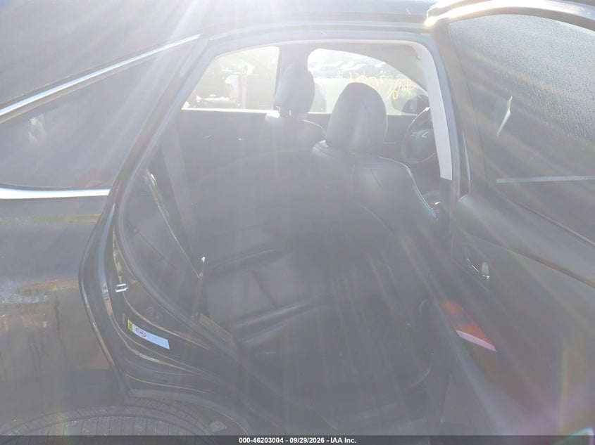 2011 LEXUS RX 350 · Фото 8