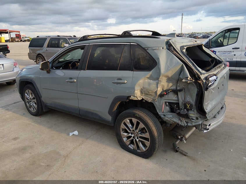 TOYOTA RAV4 - zdjęcie 15