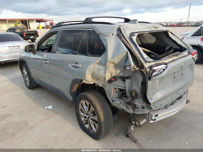 TOYOTA RAV4 - zdjęcie 3