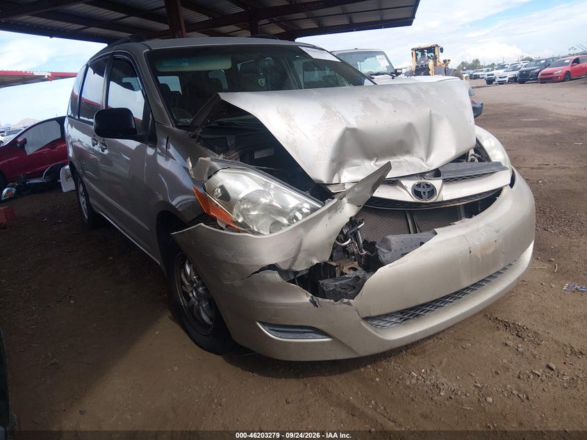2008 TOYOTA SIENNA LE