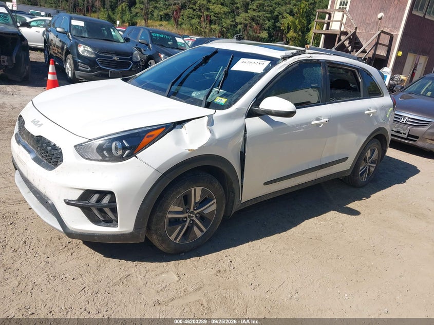 Vin: kndcb3lc7n5541541, lot: 46703201, kia niro lxs se 20222