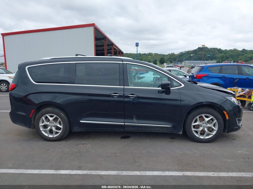 CHRYSLER PACIFICA - zdjęcie 12