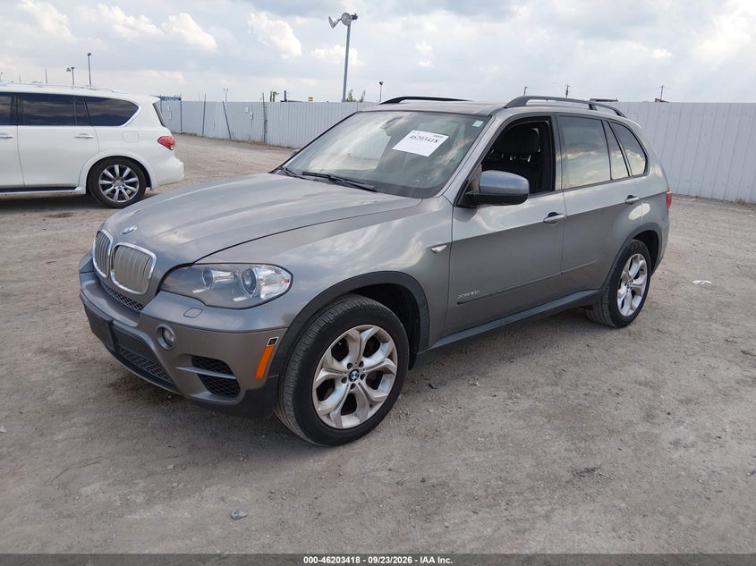Vin: 5uxzv8c58d0c15826, lot: 46703330, bmw x5 xdrive50i 20132