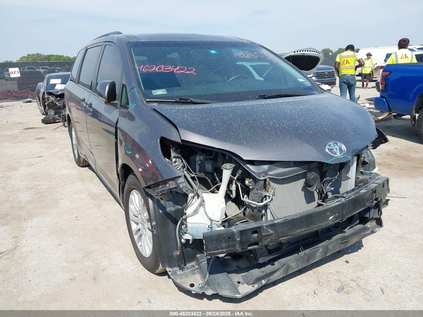 Vin: 5tdyk3dc3fs622150, lot: 46703334, toyota sienna xle 8 passenger 20151