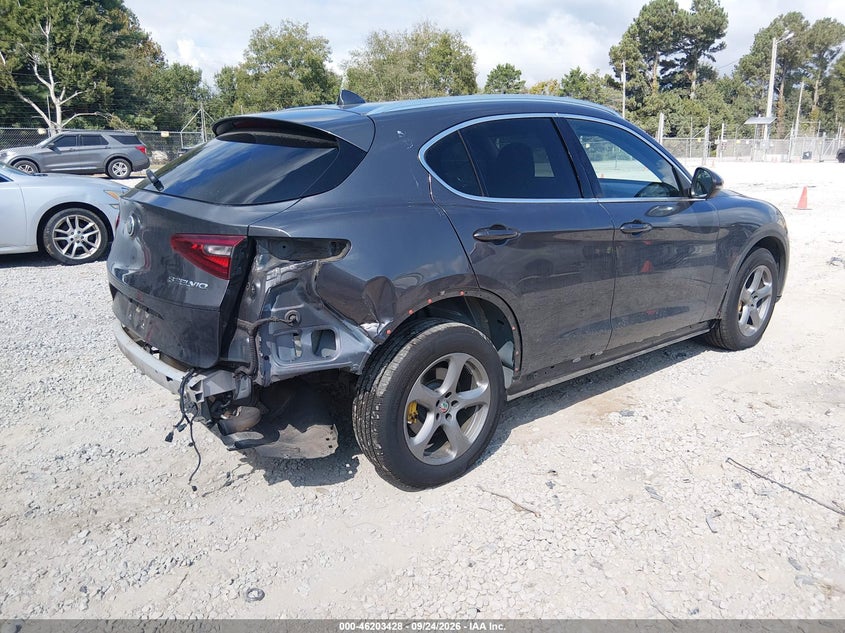 Vin: zasfakanxj7b84750, lot: 46703340, alfa romeo stelvio awd 20184