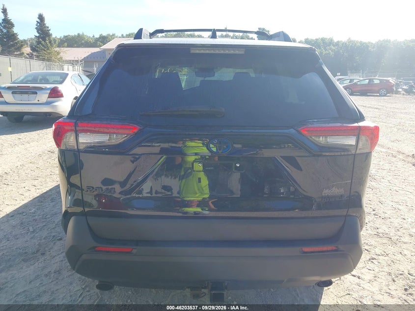 TOYOTA RAV4 HYBRID - zdjęcie 16