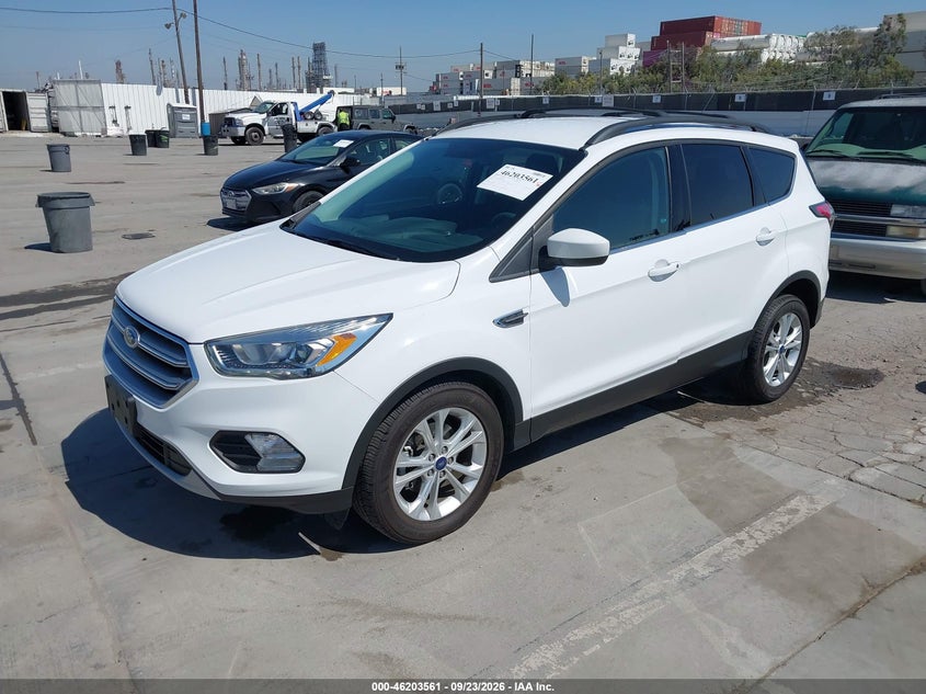Vin: 1fmcu0gd8hua32477, lot: 46703473, ford escape se 20172