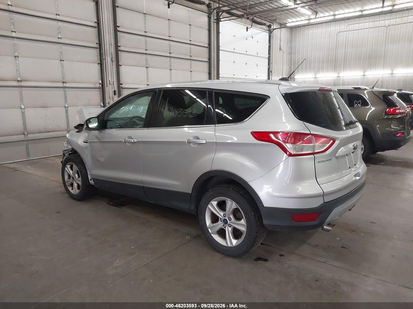 Vin: 1fmcu9gx7fua25497, lot: 46703505, ford escape se 20153