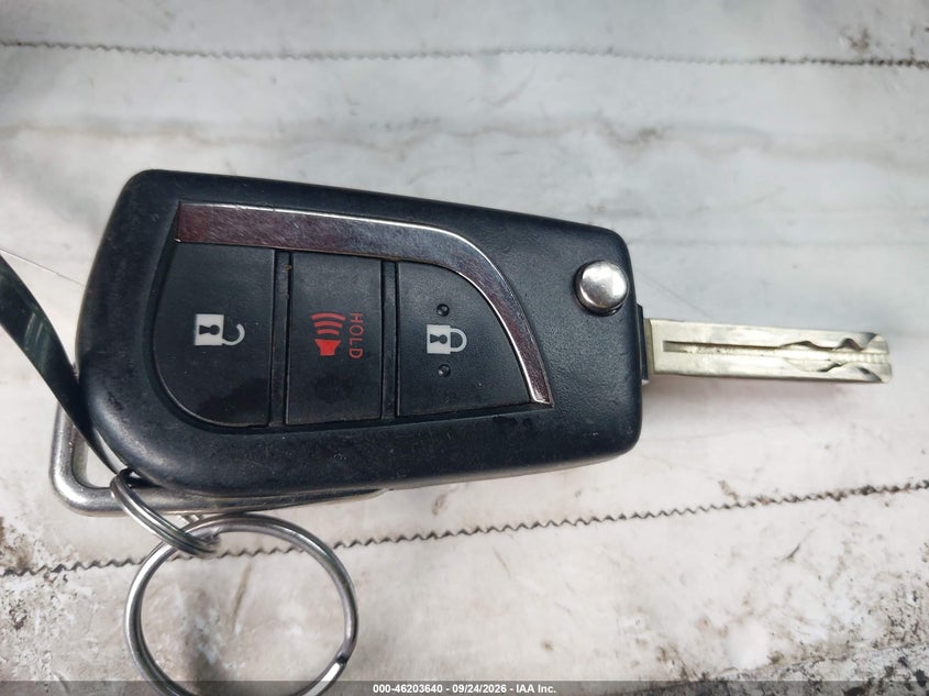 TOYOTA RAV4 - zdjęcie 11