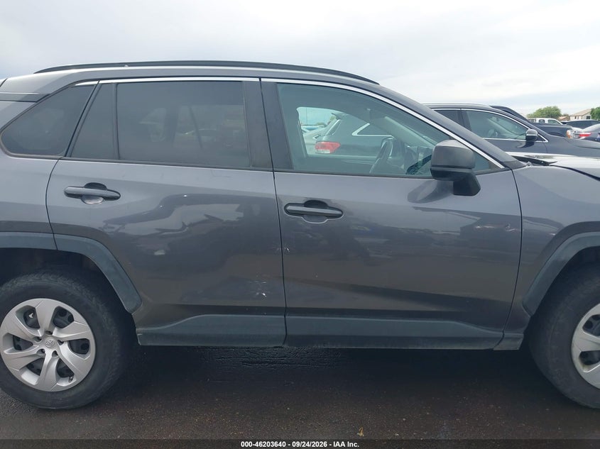 TOYOTA RAV4 - zdjęcie 13
