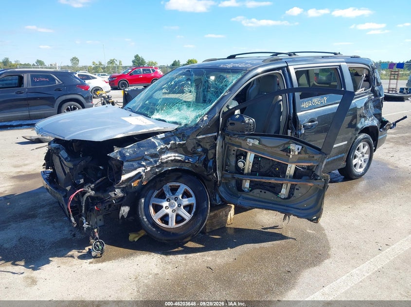 Vin: 2a4rr5d15ar310109, lot: 46703560, chrysler town & country touring 20102