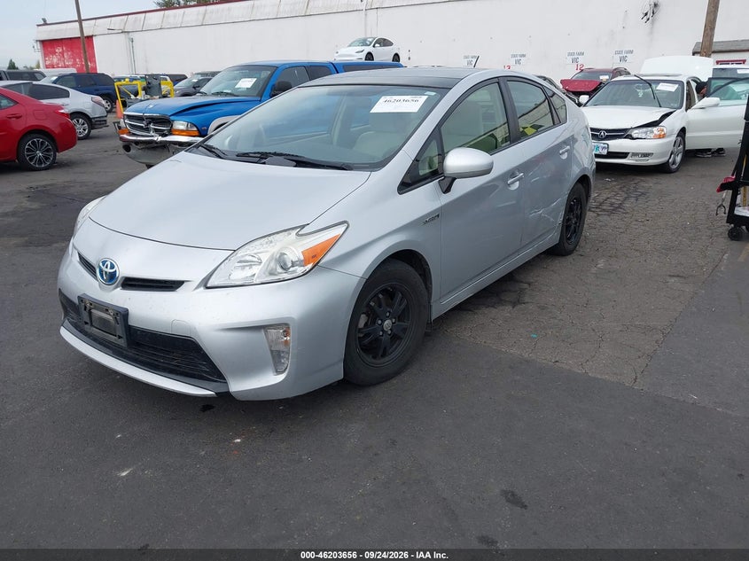 Vin: jtdkn3du1f0424370, lot: 46703568, toyota prius three 20152
