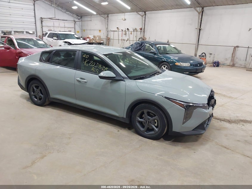Vin: 3kpft4de8se141343, lot: 46703740, kia k4 lxs 2025 img_1