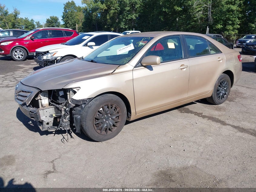 2010 Toyota Camry Le, Front End, IAAI, VIN 4T1BF3EK6AU014820 — photo 2