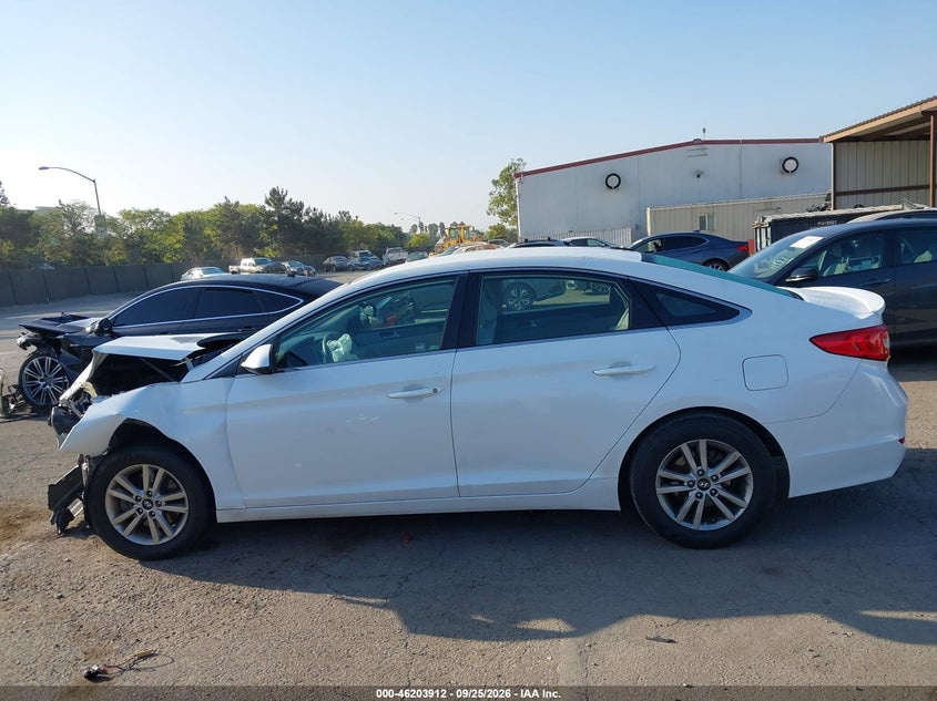 2016 HYUNDAI SONATA 2.4L SE · Фото 13