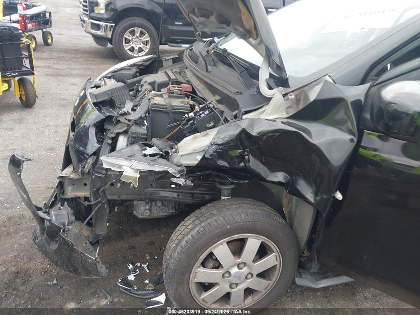 2014 MITSUBISHI MIRAGE ES · Фото 6