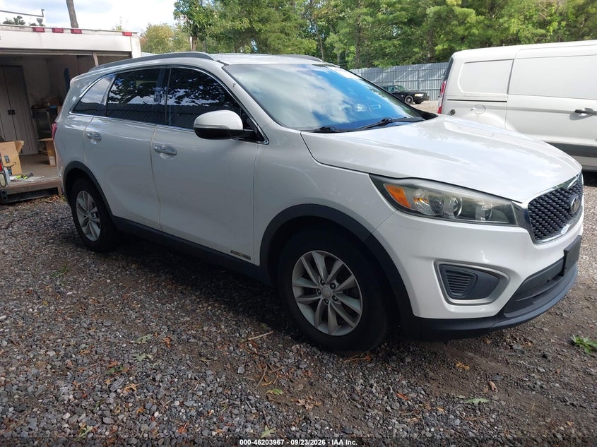 Vin: 5xypgda52hg280666, lot: 46703879, kia sorento 3.3l lx 2017 img_1