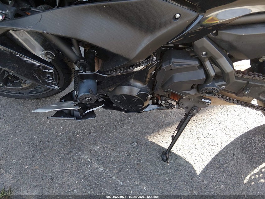 KAWASAKI EX650 2019