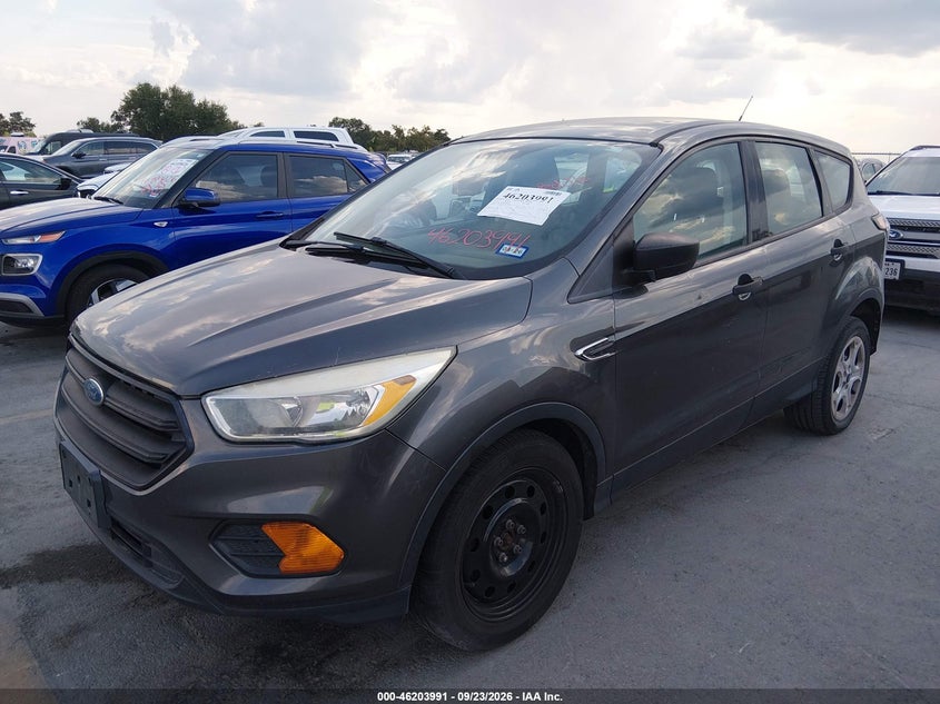 Vin: 1fmcu0f75huc25052, lot: 46703903, ford escape s 20172