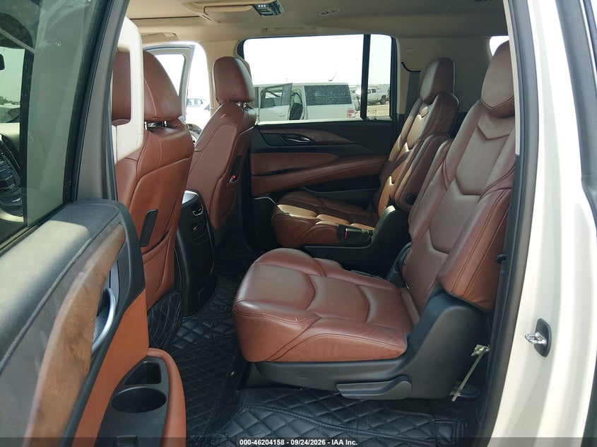 CADILLAC ESCALADE ESV - zdjęcie 8