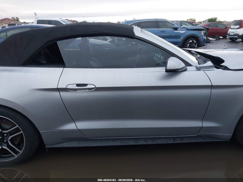 FORD MUSTANG - zdjęcie 13