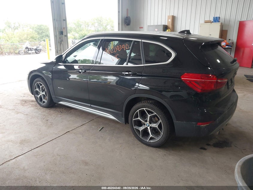 BMW X1 - zdjęcie 3