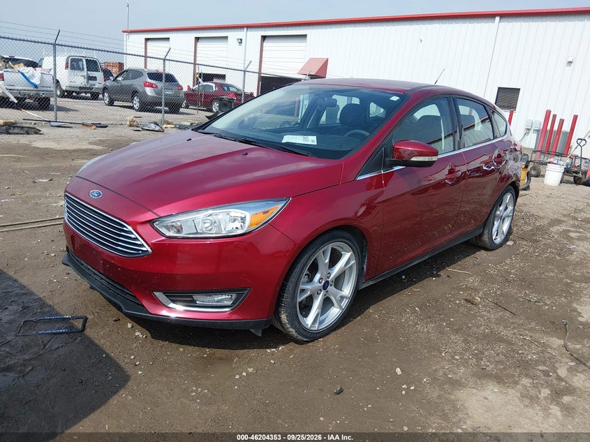 2016 Ford Focus, Левый зад, IAAI, VIN 1FADP3N25GL319126 — фото 2