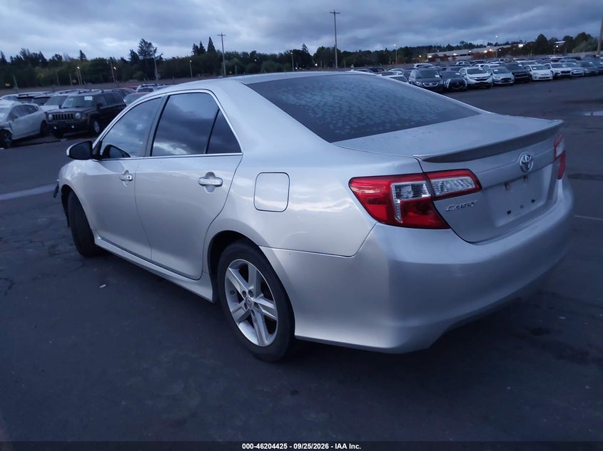 Vin: 4t1bf1fk4du297564, lot: 46704337, toyota camry se 20133