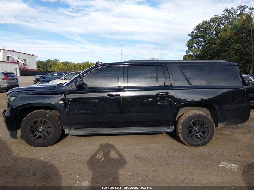 CHEVROLET SUBURBAN - zdjęcie 14