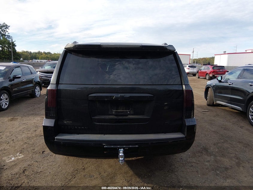 CHEVROLET SUBURBAN - zdjęcie 16