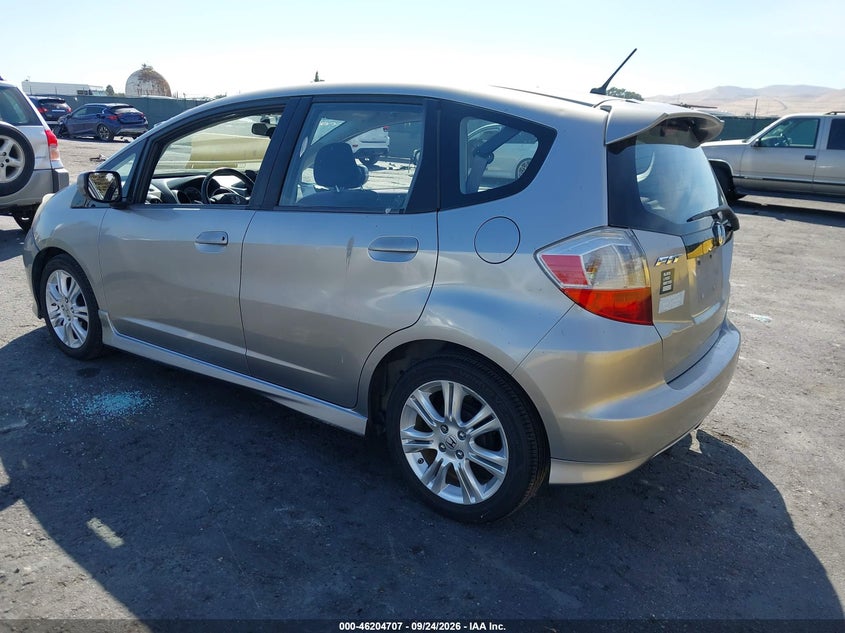 Vin: jhmge8h41as016329, lot: 46704619, honda fit sport 20103