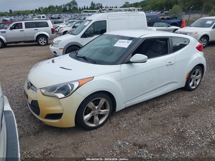 Vin: kmhtc6ad7cu050864, lot: 46704642, hyundai veloster gray int 20122